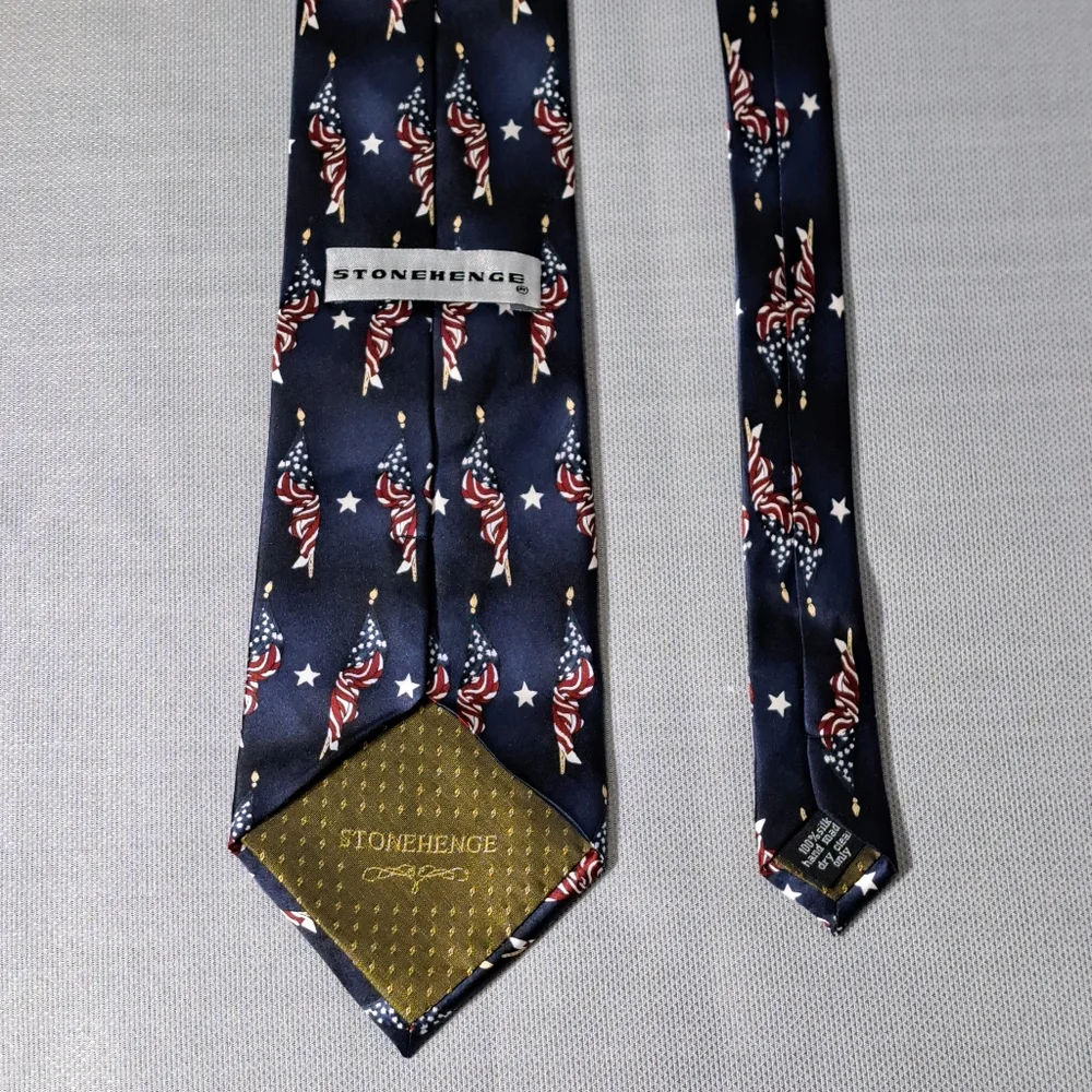 Vintage Stonehenge Men's Tie 100% Silk Tie Patriotic Blue,‎ Red, & White